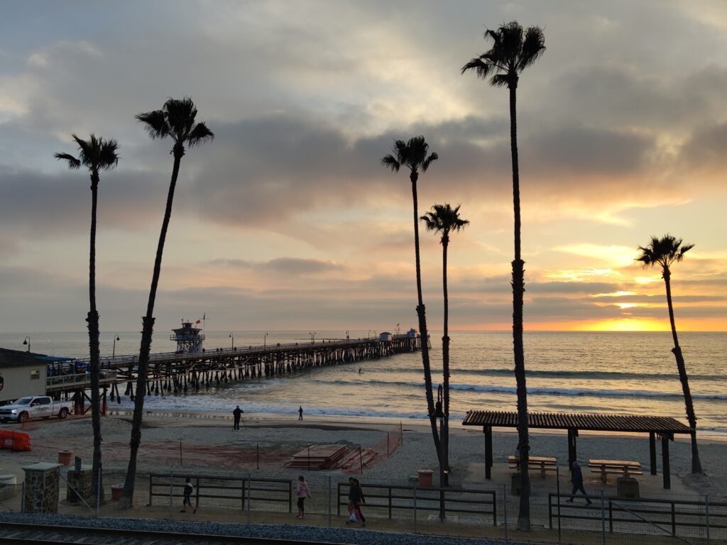 Der Pier in San Clemente im Sonnenuntergang