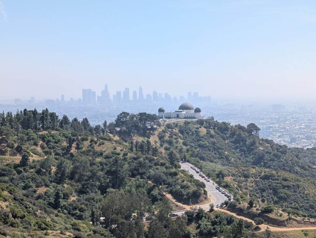 Griffith Observatory mit Blick über Los Angeles