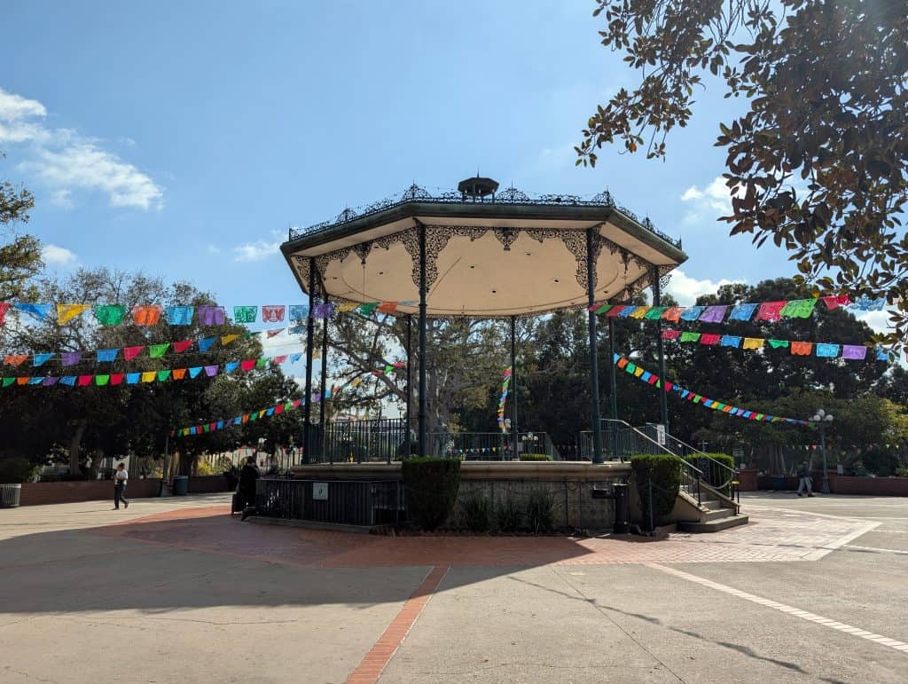 Historischer Musikpavillon auf dem Plaza der Olvera Street