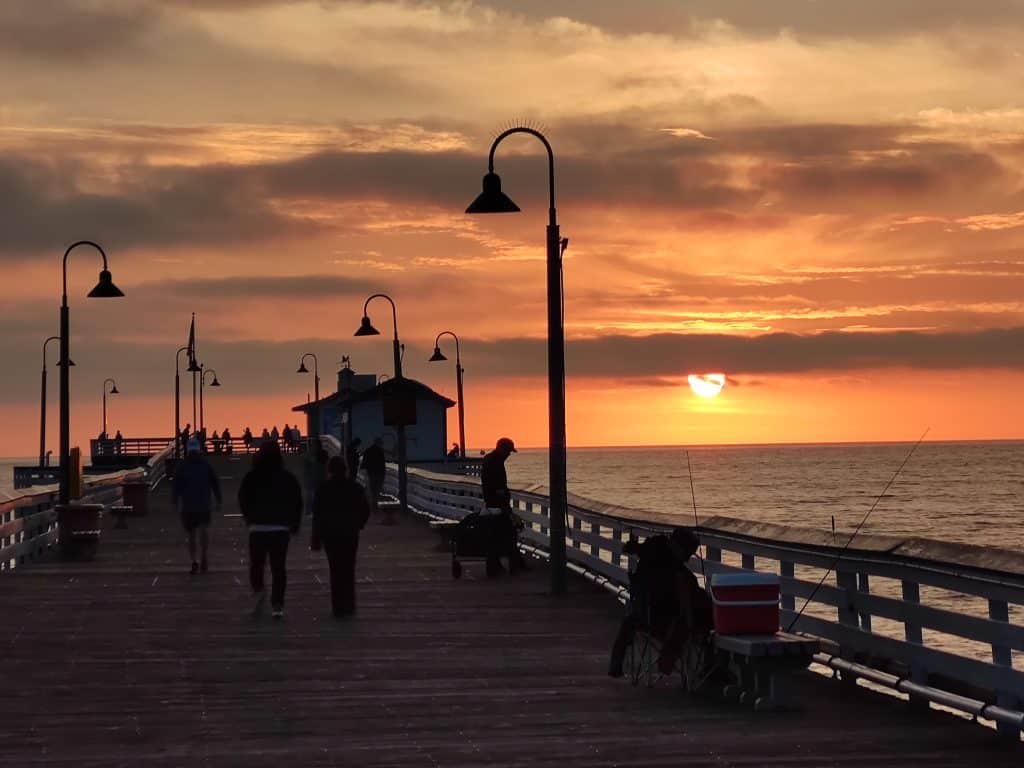 Sonnenuntergang am Pier von San Clemente in Südkalifornien